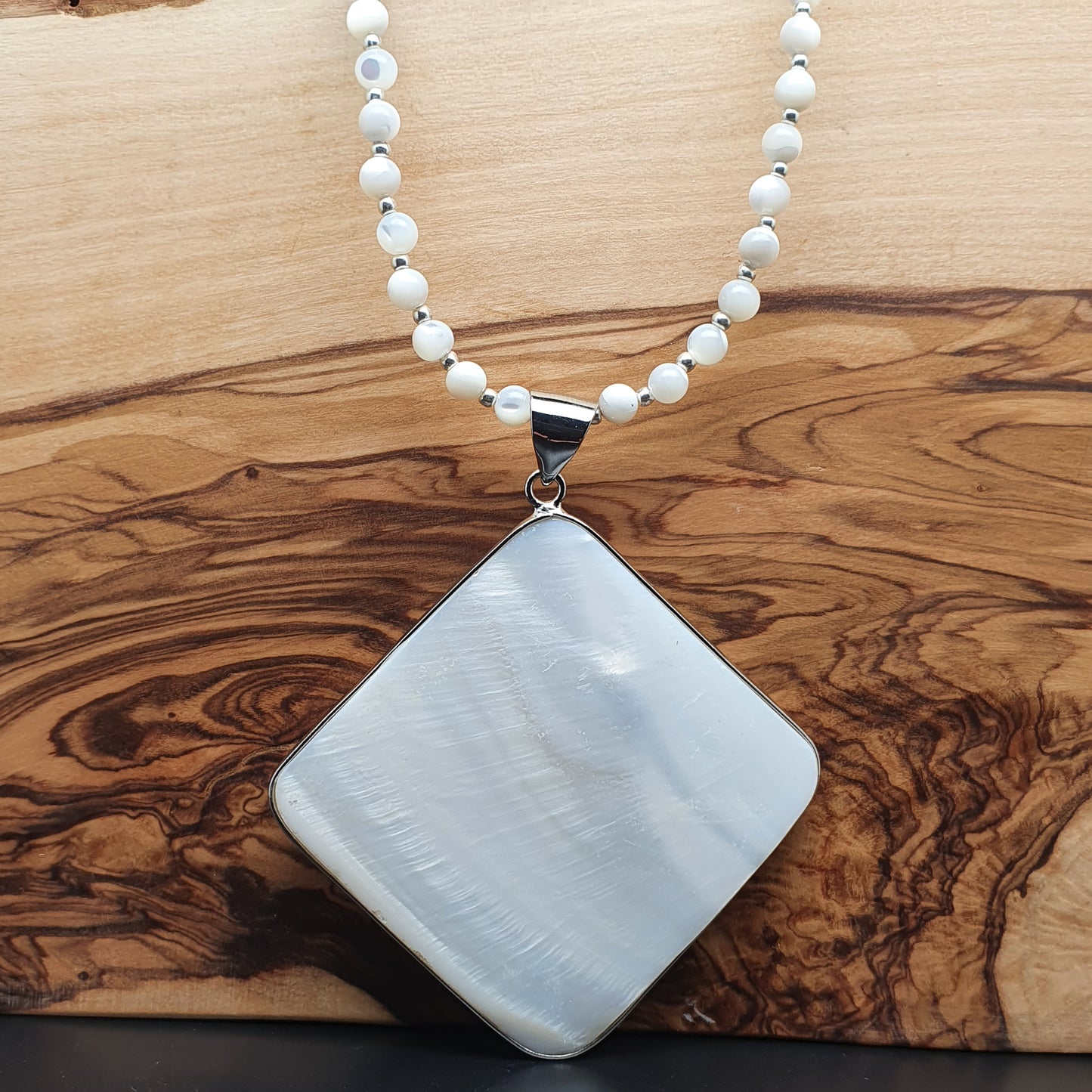 White Mother Of Pearl Beaded Collar Necklace Large Rhombus Pendant