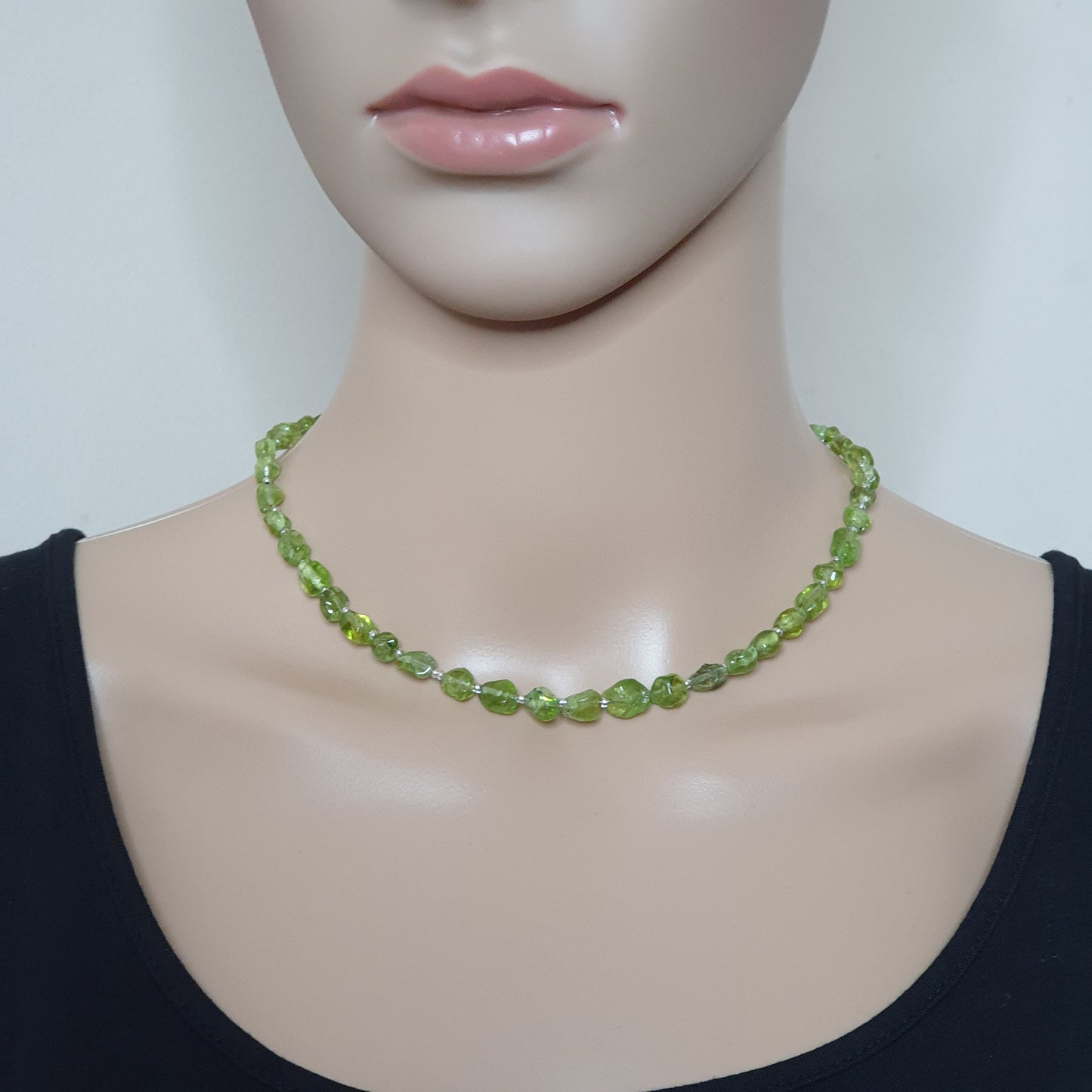 Olive Green Peridot Beaded Nuggets Collar Necklace Silver Plated