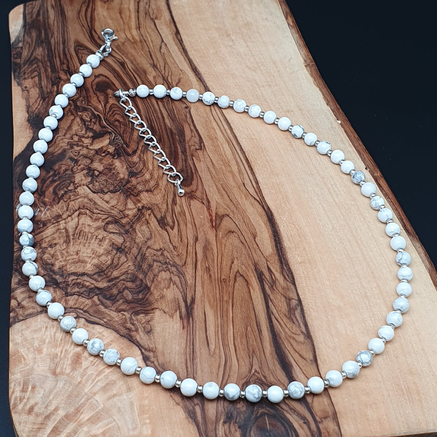 White Howlite Beaded Collar Necklace Silver Plated