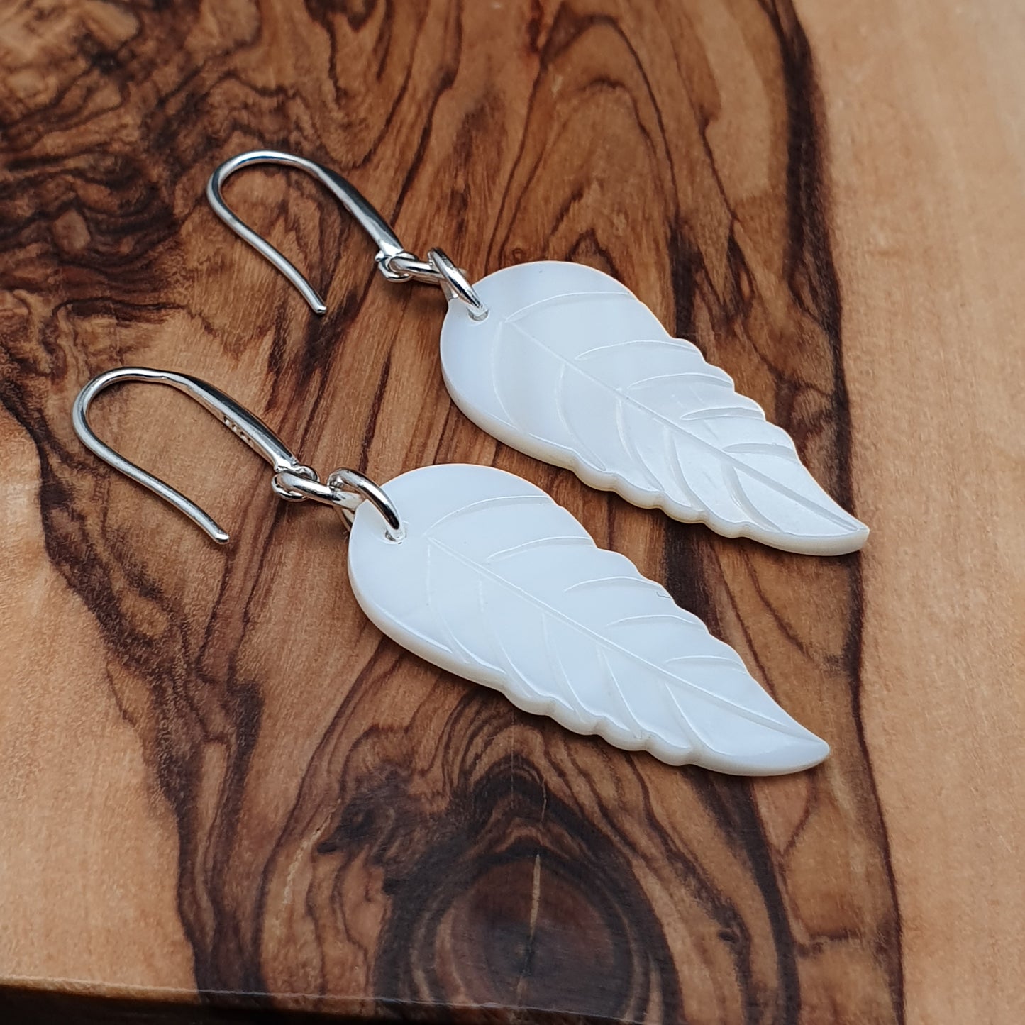 White Leaf Shell Earrings Natural Mother Of Pearl Dangle Drop