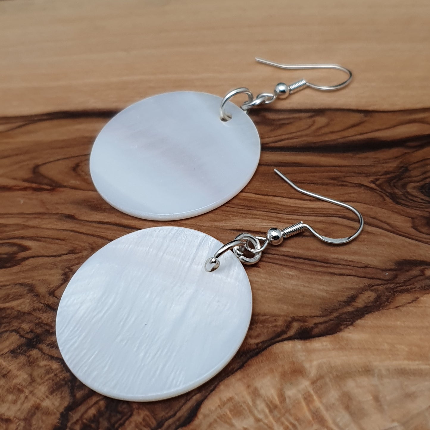 White Mother Of Pearl Disc Earrings Dangle Drop Round Shell