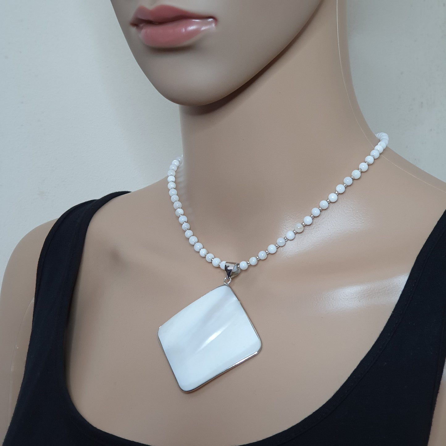 White Mother Of Pearl Beaded Collar Necklace Large Rhombus Pendant