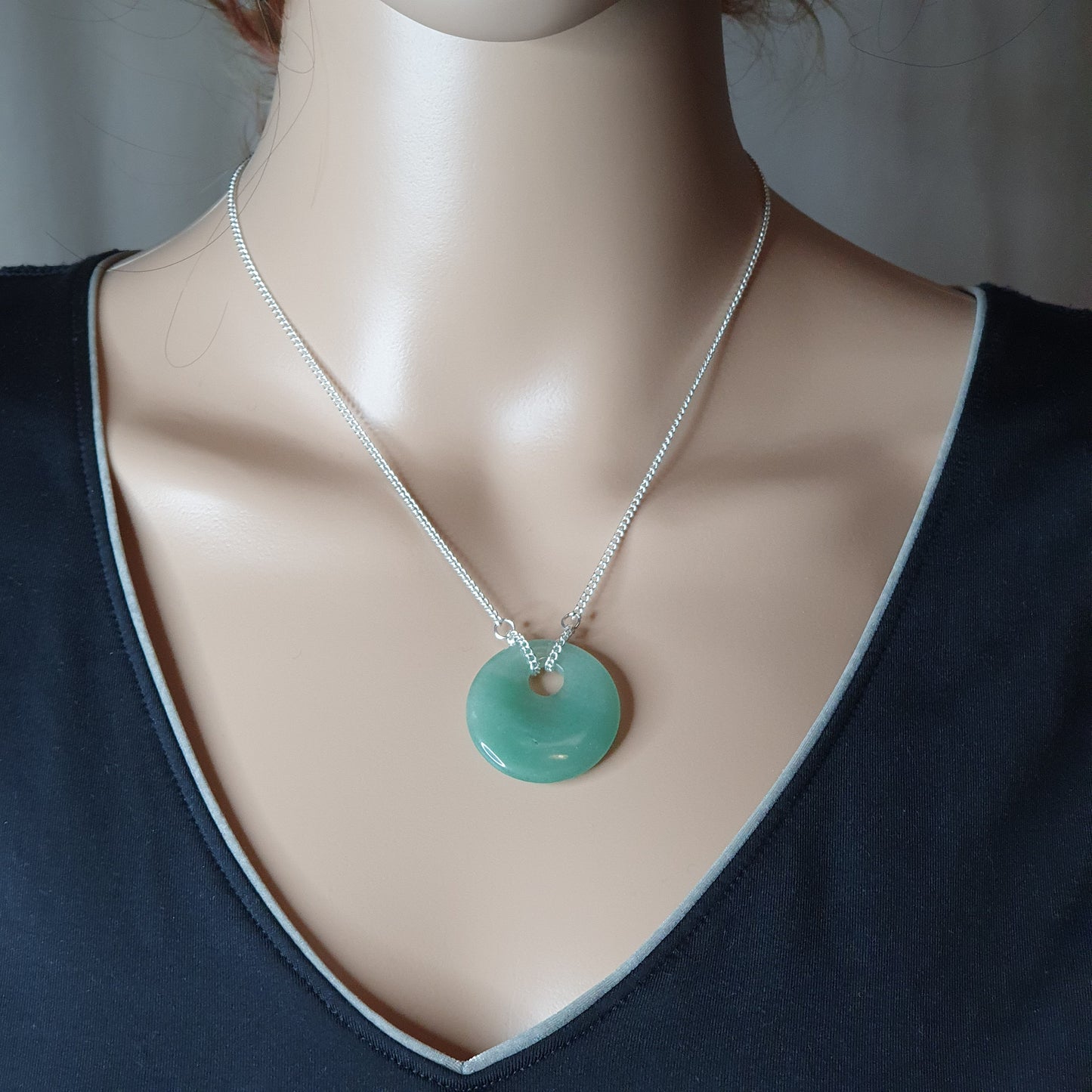 Green Aventurine Round Pendant Boho Necklace, Natural Gemstone, Silver Plated Adjustable Chain