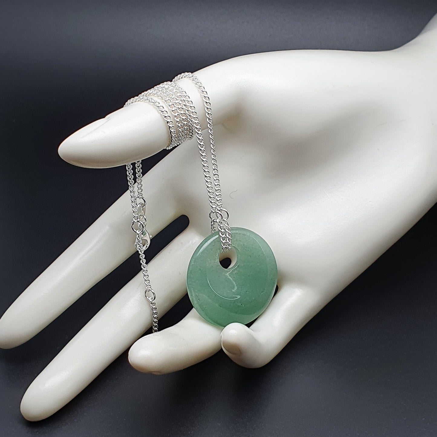 Green Aventurine Round Pendant Boho Necklace, Natural Gemstone, Silver Plated Adjustable Chain