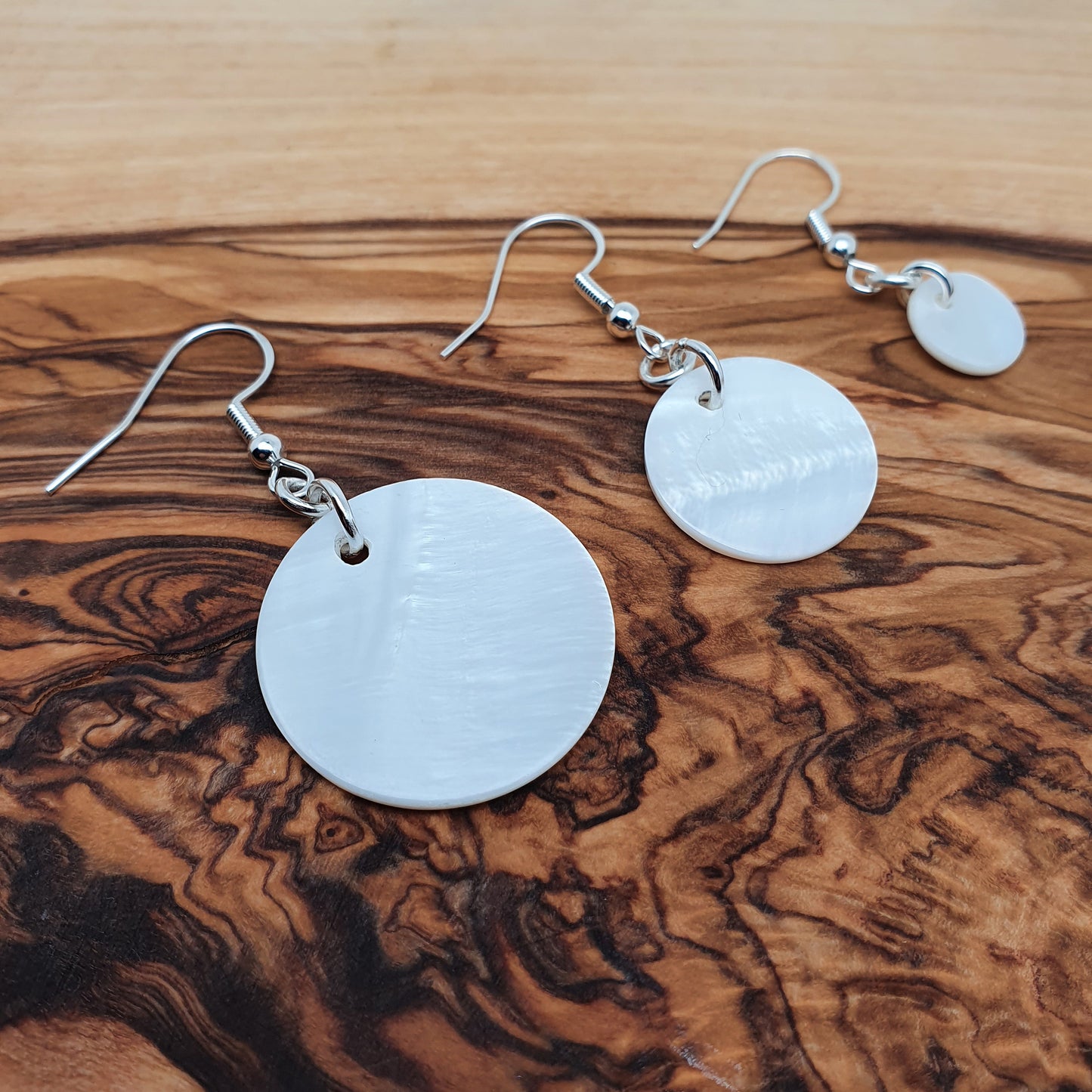 White Mother Of Pearl Disc Earrings Dangle Drop Round Shell